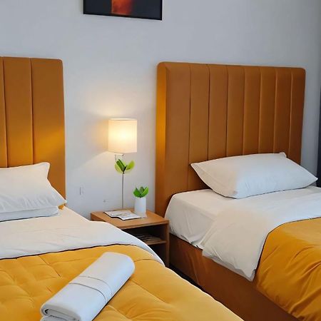 Moderne Appartement Au Plein Centre-Ville En Face Hilton & La Gare De Train Tgv Avec Climatisation Танжер Екстериор снимка