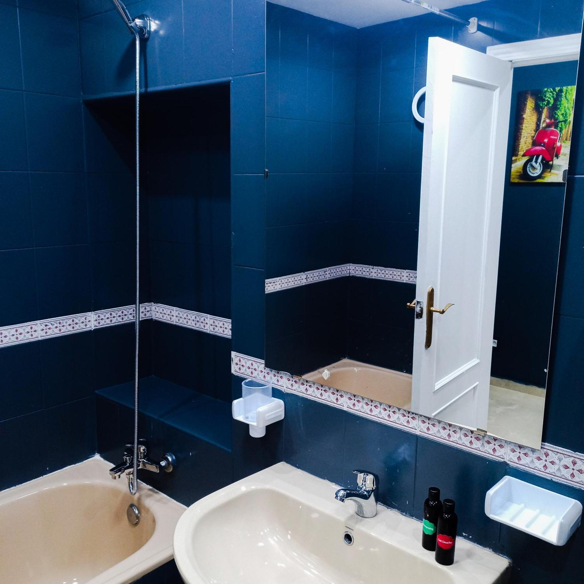Moderne Appartement Au Plein Centre-Ville En Face Hilton & La Gare De Train Tgv Avec Climatisation Танжер Екстериор снимка