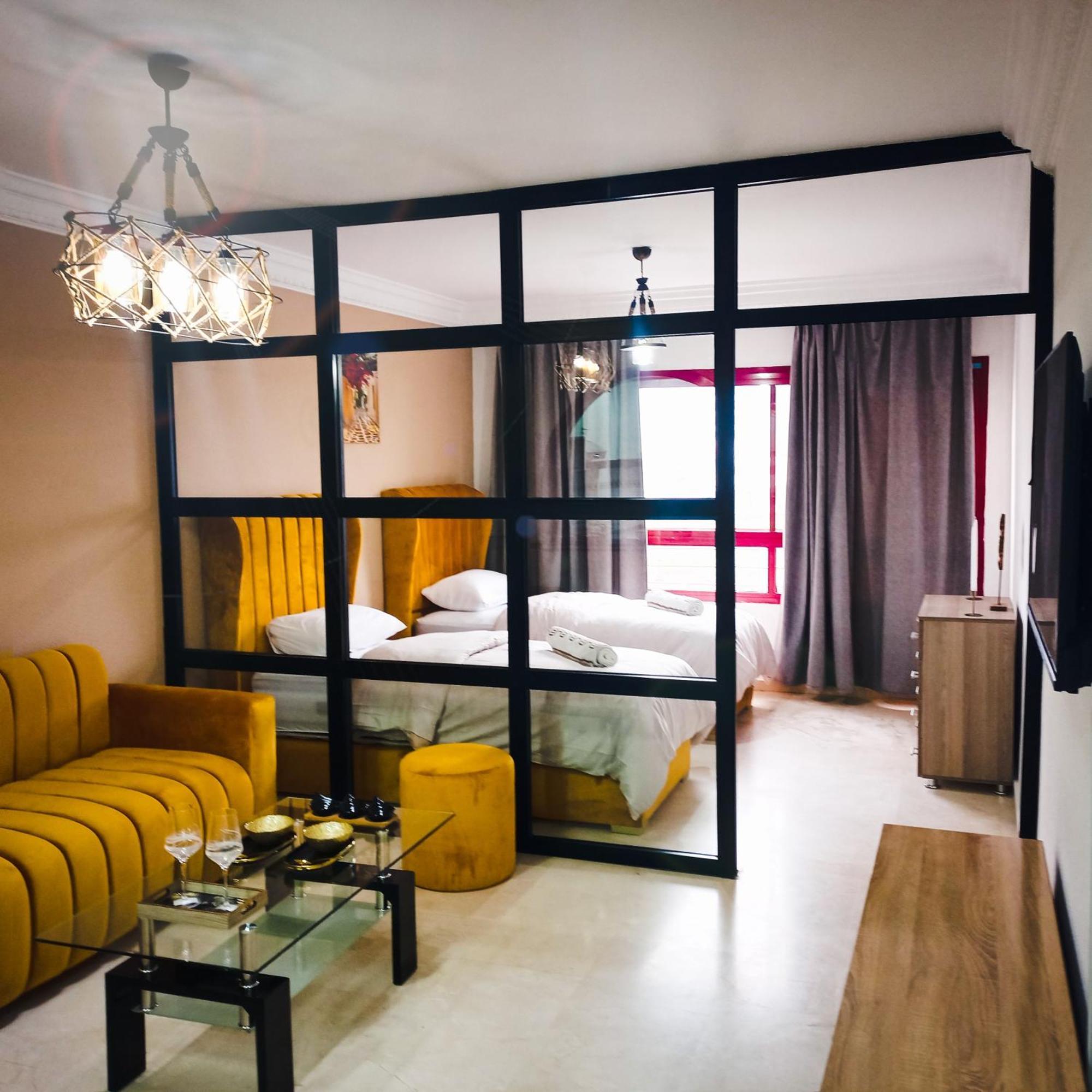 Moderne Appartement Au Plein Centre-Ville En Face Hilton & La Gare De Train Tgv Avec Climatisation Танжер Екстериор снимка